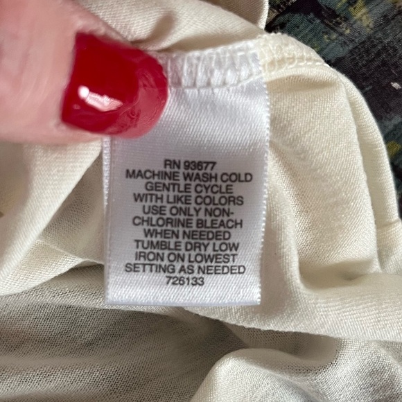 NWT Liz Claiborne Sleeveless Blouse with Cream Camisole Women’s Size Small - Picture 10 of 13